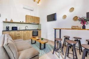 Agia Marina Loft