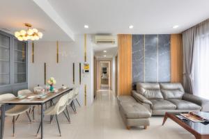 Stay With Me CBD Apartment - Rivergate Building