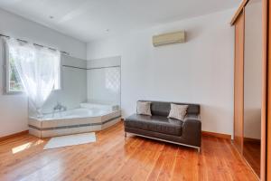 Villas L-Hacienda - Villa Climatisee avec Piscine : photos des chambres