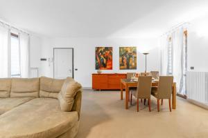 Residenza degli Ulivi, Green House with Pool at Sassabanek