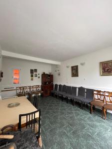 The land of the appletrees