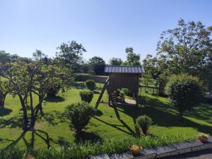 Maisons de vacances Gite des Ouches 2 : Maison 2 Chambres