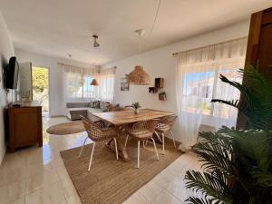 Casa Ibicenca - Precioso chalet con piscina