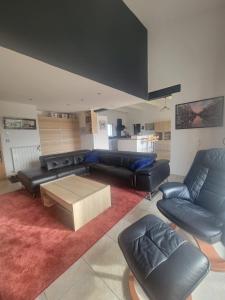 Maisons de vacances Villa avec piscine et vue : photos des chambres
