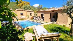 Domaine de Gialla Bergerie Figa, 4 pers, piscine chauffée, 10 mn plage