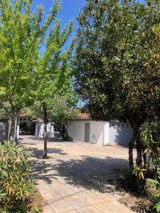 Villas Broceliande la grande maison avec sa grande piscine pool : photos des chambres