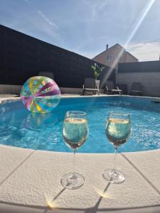 Holiday Apartment Marijana with Pool