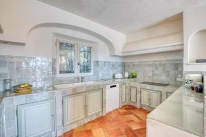 Villas Sainte-Maxime - Villa de standing avec piscine & vue mer : photos des chambres