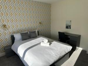 Modern Refurbished Claregalway Cottage - Sleeps 8