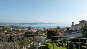 Villas Riviera Mandelieu Villa : photos des chambres