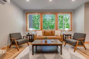 Glacier Springs Cabin #15 - An Amazing Mountain Retreat