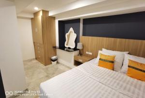 Andaman Seaview house rooftop