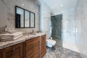 Villas Riviera Mandelieu Villa : photos des chambres