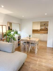 Modern ground floor flat with great transport links