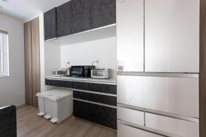 新屋 近地鐵徒步2分 札幌市中心車程5分鐘 挑高設計客廳 可停車 一站到薄野 高速WiFi