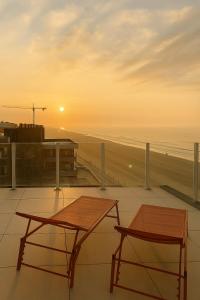 Zonnig Penthouse met Panoramisch Zeezicht