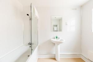 Leamington Spa Town House 4 Bed, 2 Bath