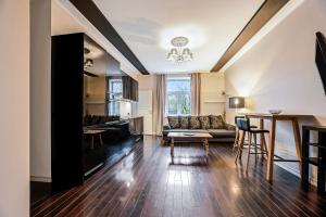 Urban City Charm Apartment in the Heart of Tallinn