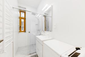 Quiet city centre two rooms apartment No13