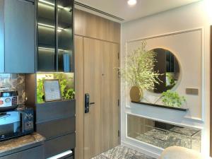 1BR appartment at Lumiere Riverside, city view free pool