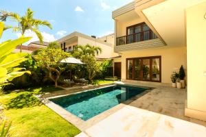 NEW! 3BR HnRR Villa Near Seminyak