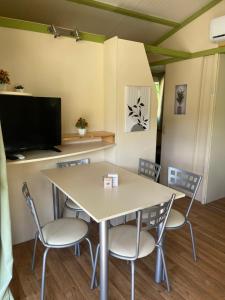 Campings Camping L Eden Road : photos des chambres