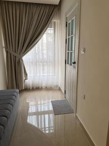 Luxury Family Apartment With Balcony