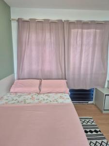 Microcasa completa confortavel e bem localizada