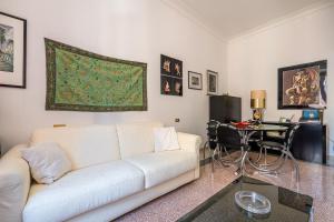 Flaminio Tiepolo bright and central in Rome