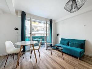 Studio proche gare, balcon