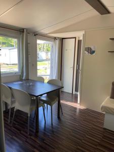 Campings Camping L Eden Road : photos des chambres