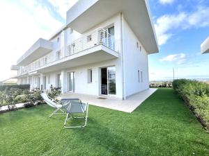 La Perla Private Courtyard Swimming Pools Parking