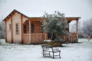 Maisons de vacances chalet bois pleine campagne a Pontigny : photos des chambres