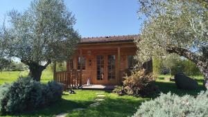 Maisons de vacances chalet bois pleine campagne a Pontigny : photos des chambres