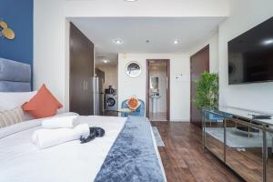 Amazing Studio for 2 in Sports City