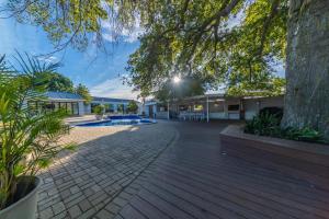 Room 6 - LEO Sky Guest House