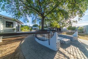 Room 6 - LEO Sky Guest House