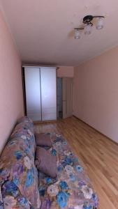 2 кв Стандарт метро Студенческая