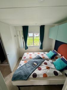 Bungalow MAREA Lido di Colico, direkt at the lake & in center & near Ferry to Bellaggio