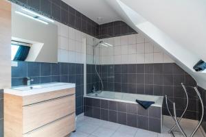 Maisons de vacances Le Narbon - maison proche de la plage : photos des chambres