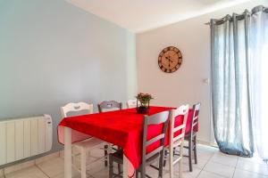 Maisons de vacances Le Narbon - maison proche de la plage : photos des chambres