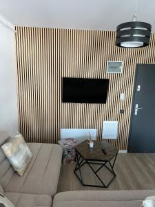 Smile - BrandNew Apart with FreeUndergroundParking, large Balcony, near Shopping Centers