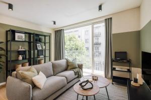 Farol - 1 bedroom apartment with pool in Areeiro