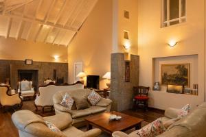 Grand Bungalow Nuwara Eliya by Seven Angels