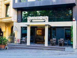 Quinnova Hotel