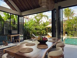 Villa Nelaya - Modern 3BR Retreat Private Pool Walk to the Beach