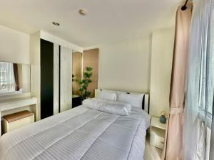 Cozy 2 Bedroom Seaside Escape