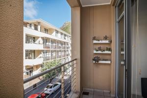 Muizenberg Coastal Hideaway by Surfers Corner