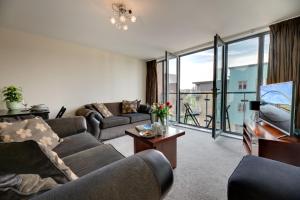 Stephenson Sleepers Apartments - By Week2Week