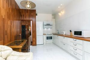 Видова Gulliver mall, Палац Спорту